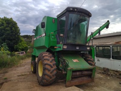 Colheitadeira John Deere 7200